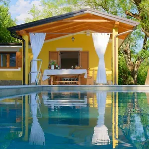 https://casa-valla.in-istria.net